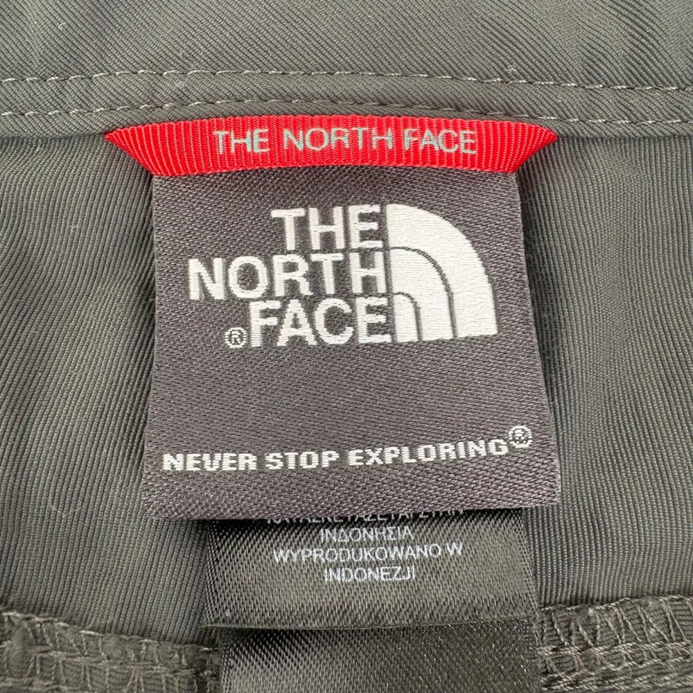 The North Face Mens Paramount II Dark Grey Cargo Utility Hiking Shorts Size 40
